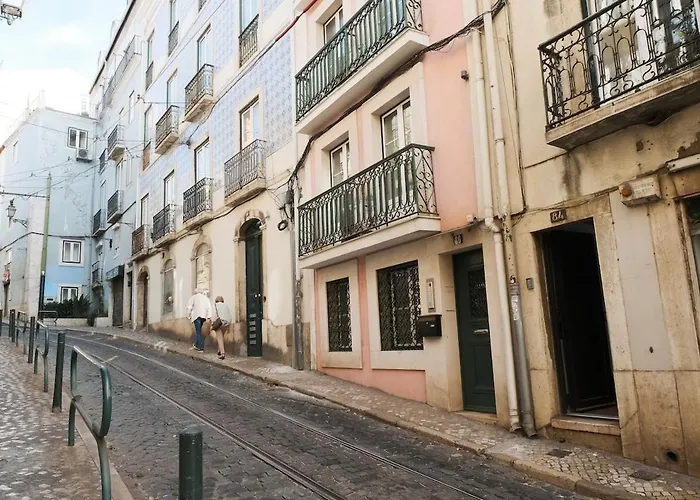 Svii - Romantic Alfama Retreat In Historic Apartment *